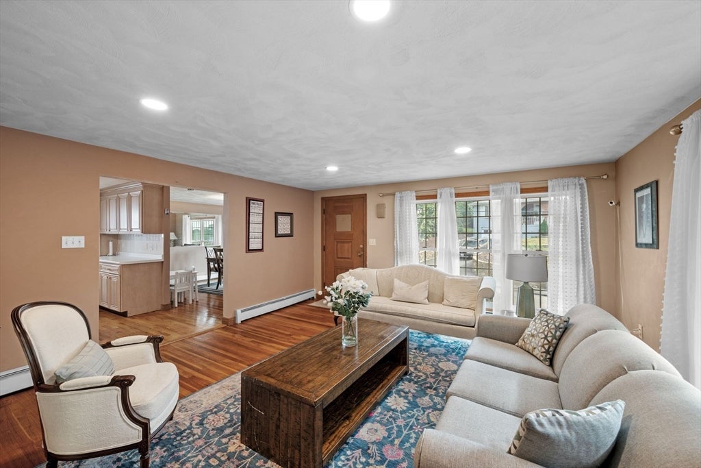 11 Mooney Rd, Salem, MA, 11 Mooney Rd, Salem, MA Photo #9