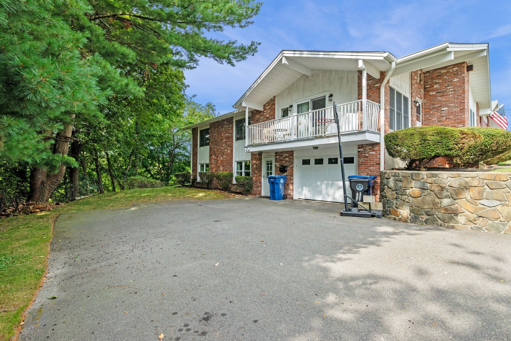 11 Mooney Rd