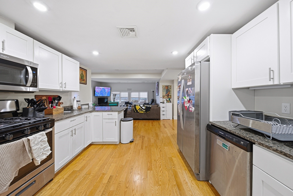 8-10 Bennington Street