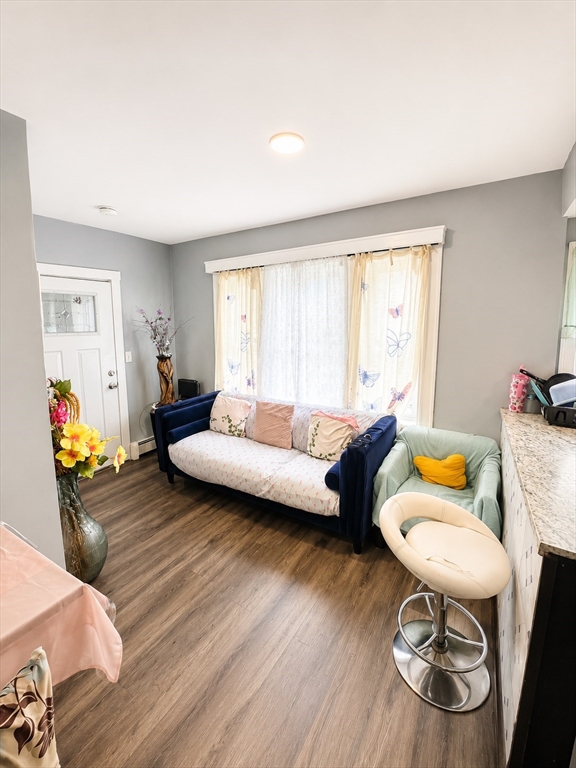106 E Haverhill