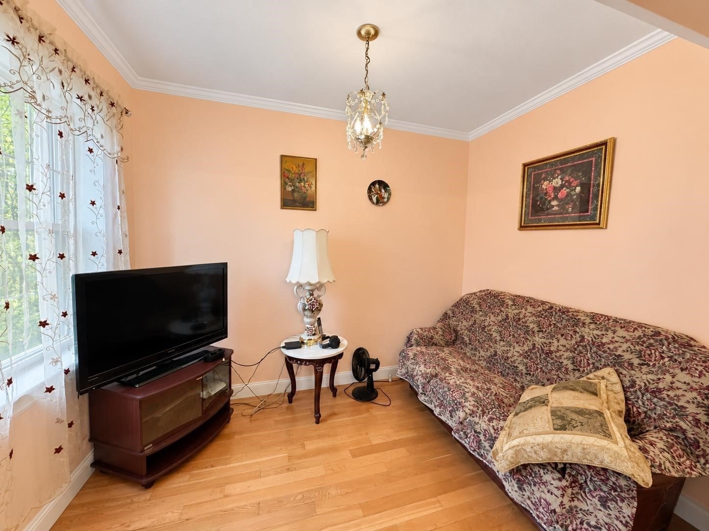 20 Winchester St 6