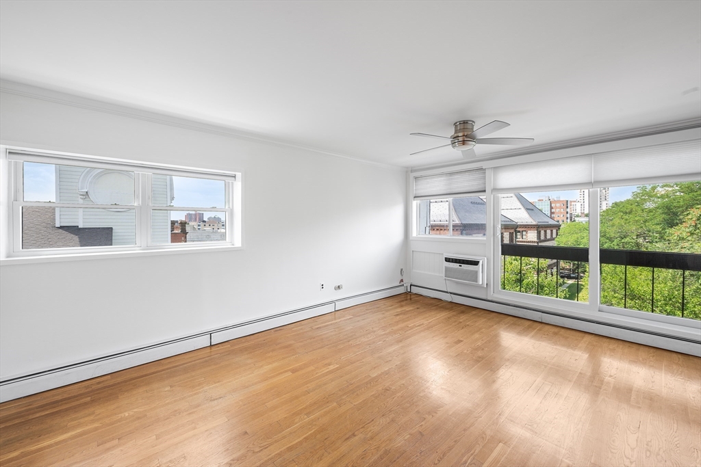 12 Inman St 55