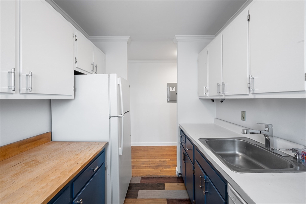 12 Inman St 55