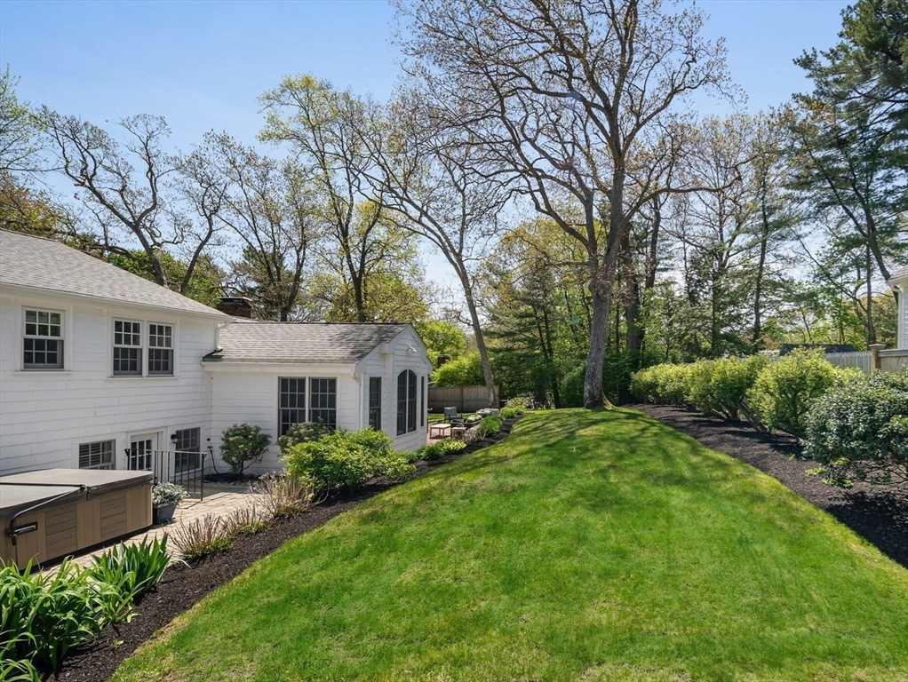 1 Winthrop Rd