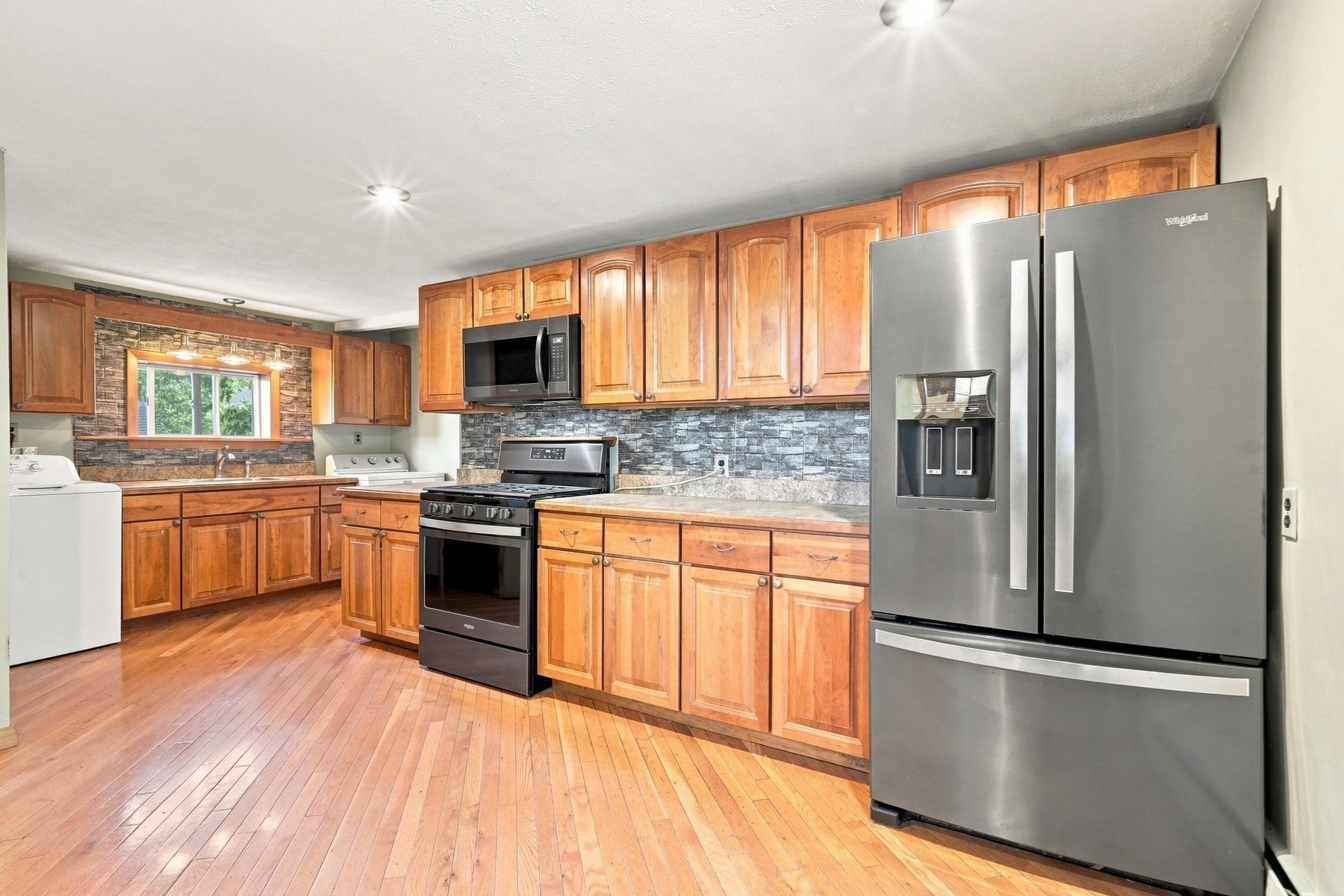 5 Pond Ln Ext, Billerica, MA Photo #11