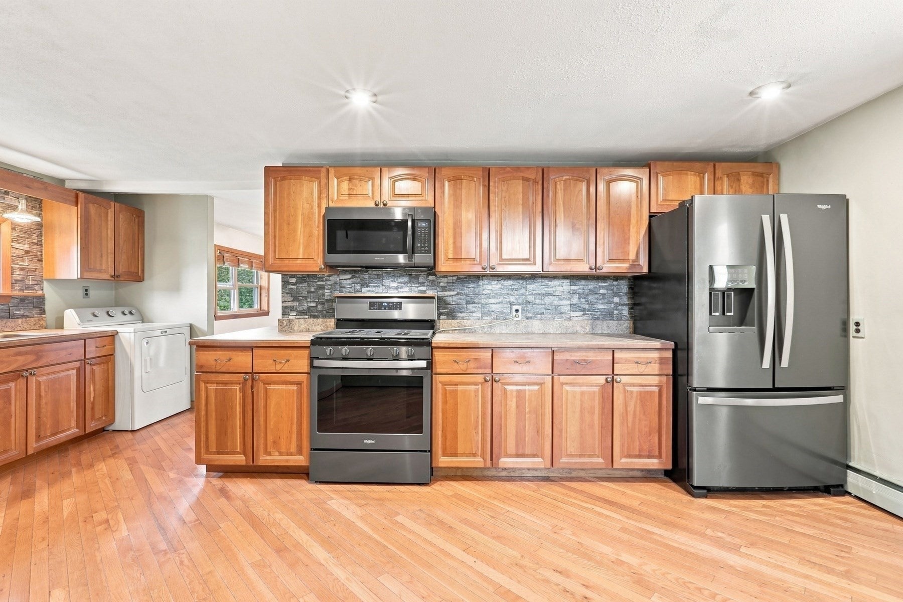 5 Pond Ln Ext, Billerica, MA Photo #9