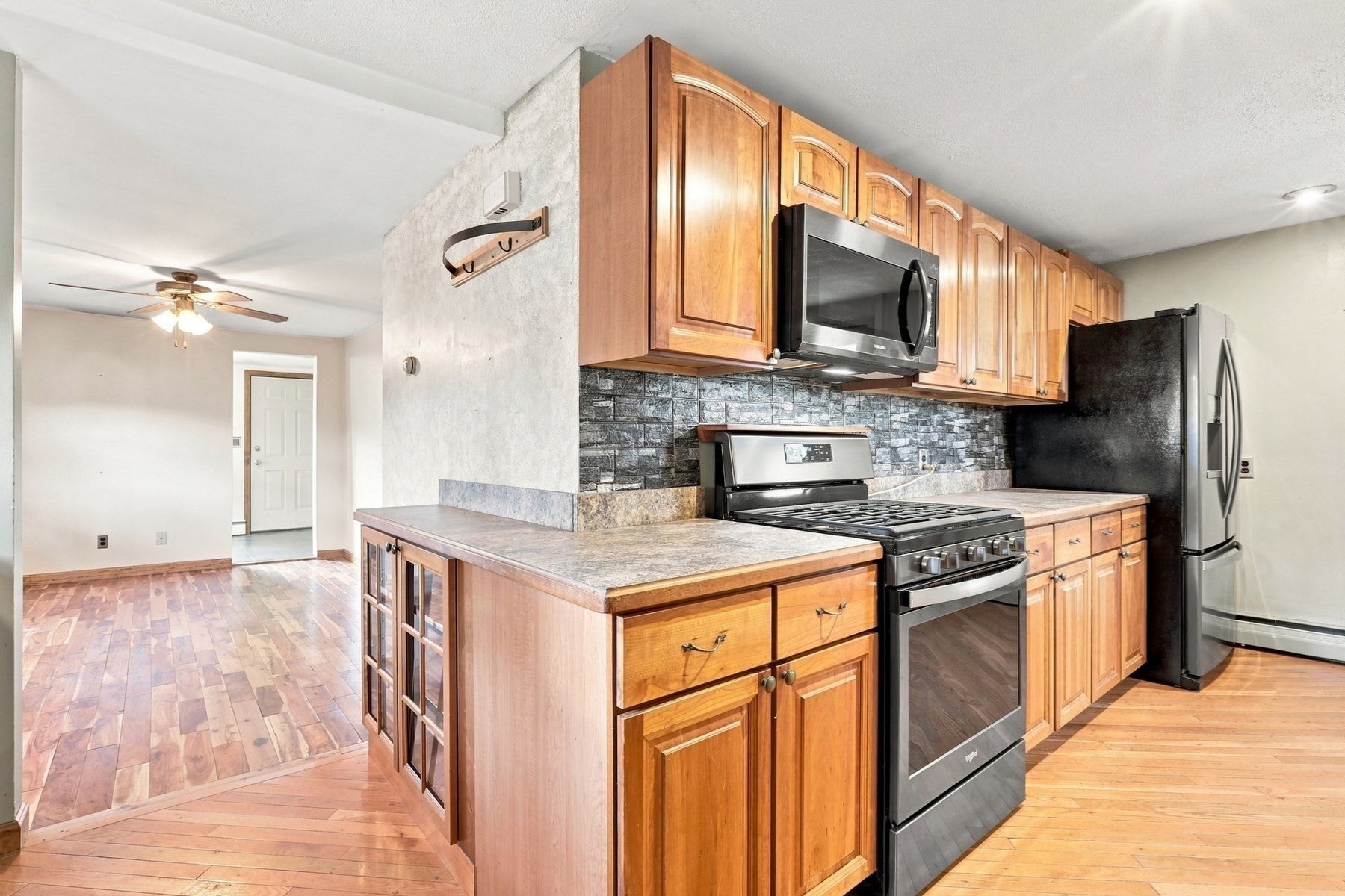 5 Pond Ln Ext, Billerica, MA Photo #8