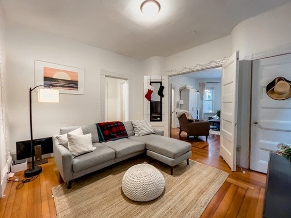 287 Chestnut Avenue #1, Boston, MA, 287 Chestnut Avenue #1, Boston, MA Photo #8