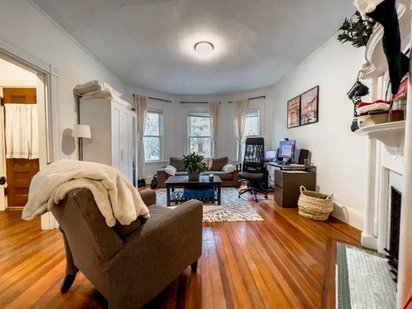 287 Chestnut Avenue #1, Boston, MA, 287 Chestnut Avenue #1, Boston, MA Photo #1