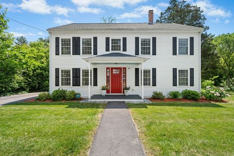 26 Brooks St Upton MA 01568