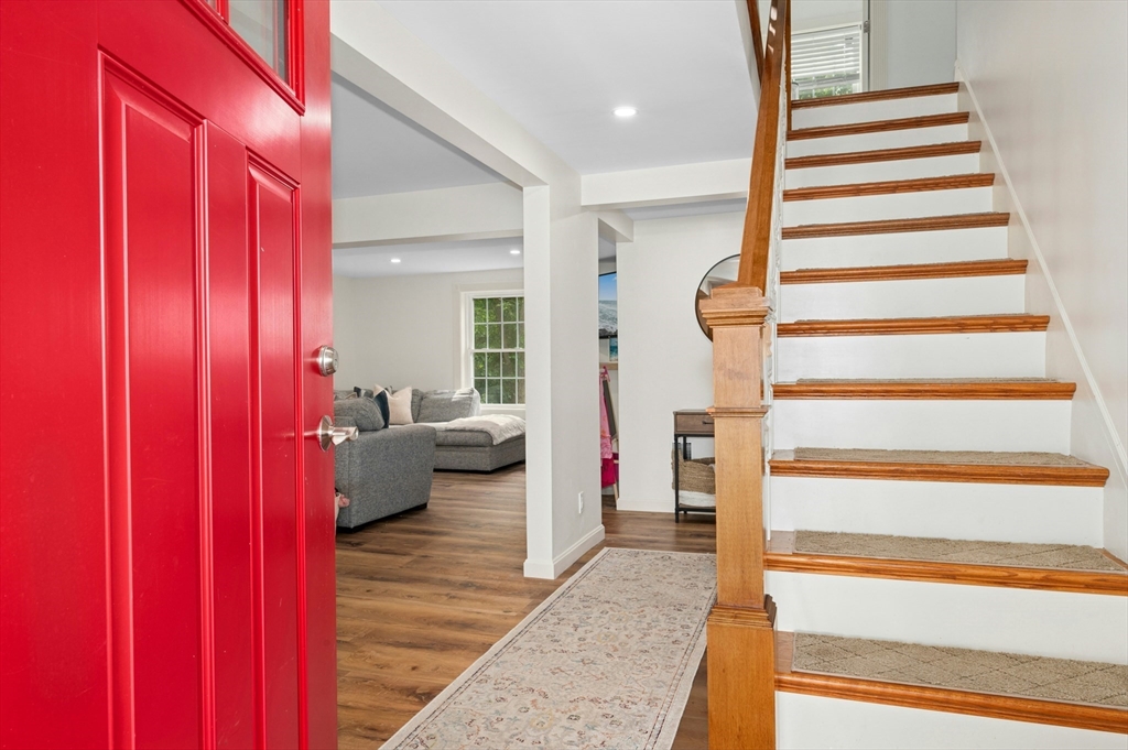 26 Brooks St