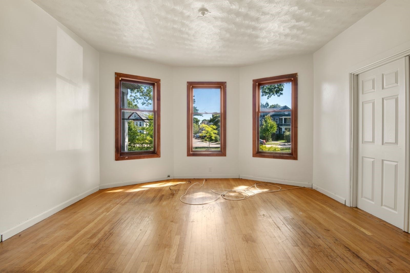 197 Blue Hills Pkwy, Milton, MA, 197 Blue Hills Pkwy, Milton, MA Photo #2