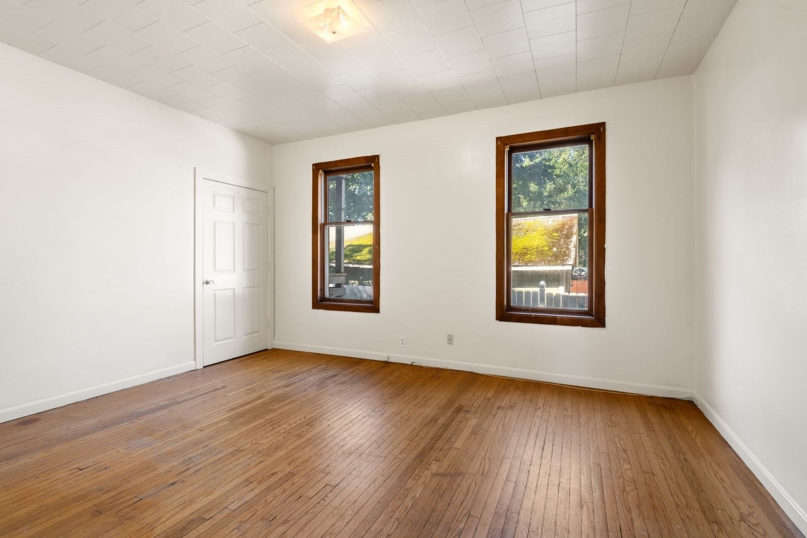 197 Blue Hills Pkwy, Milton, MA, 197 Blue Hills Pkwy, Milton, MA Photo #6