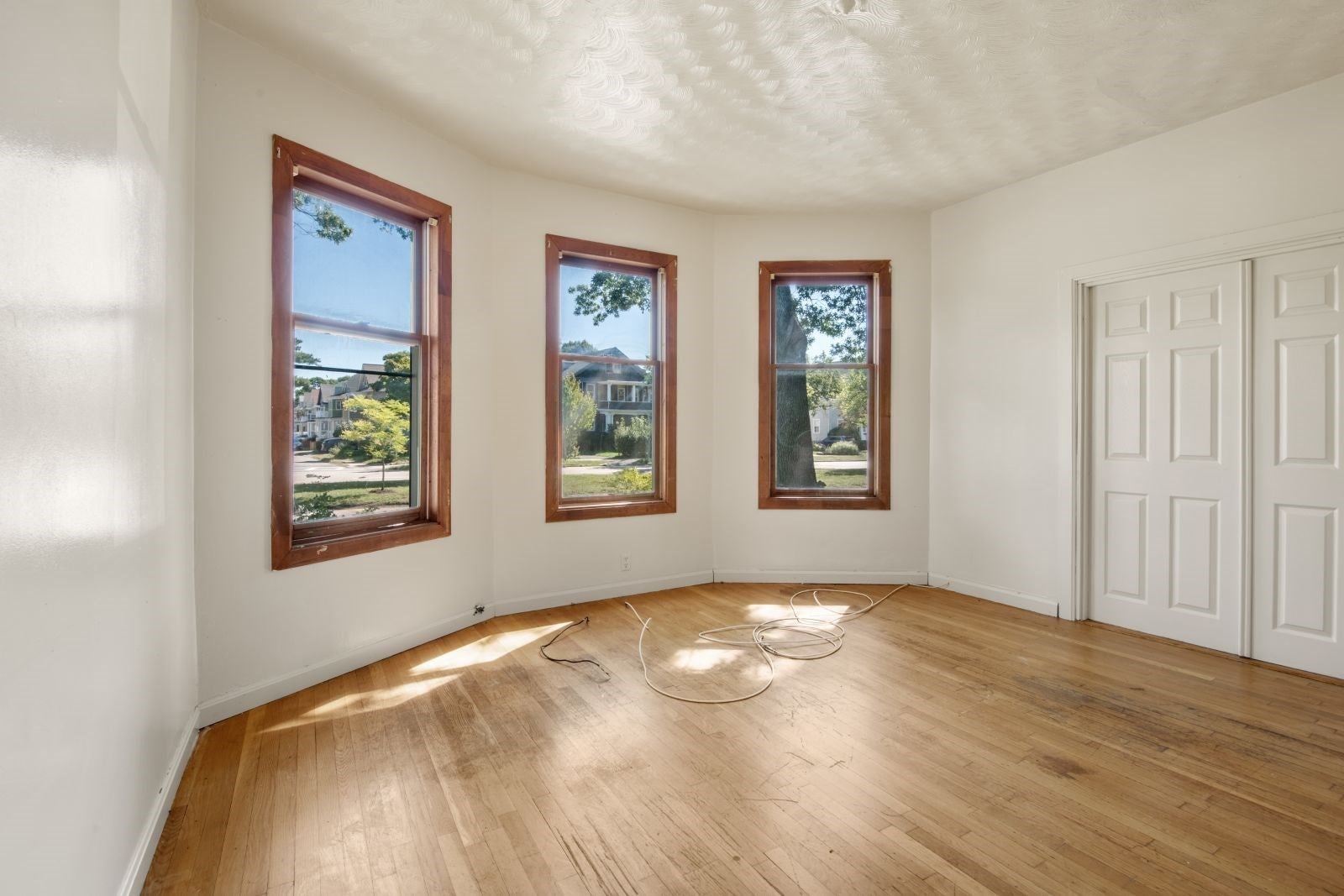 197 Blue Hills Pkwy, Milton, MA, 197 Blue Hills Pkwy, Milton, MA Photo #3