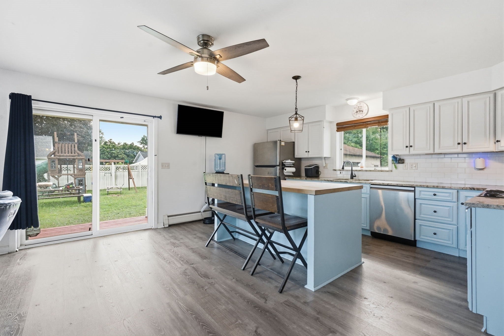 69 Arthur St, Chicopee, MA, 69 Arthur St, Chicopee, MA Photo #9