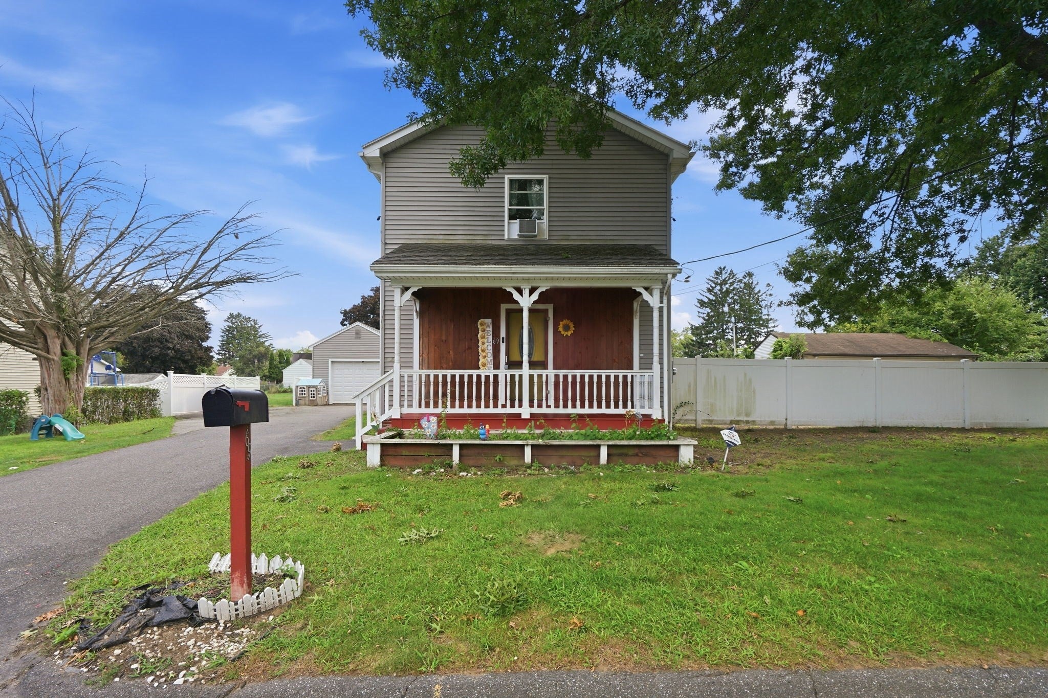 69 Arthur St, Chicopee, MA, 69 Arthur St, Chicopee, MA Photo #1