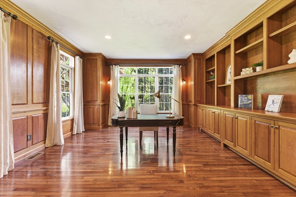 64 Cudworth Ln, Sudbury, MA Photo #3