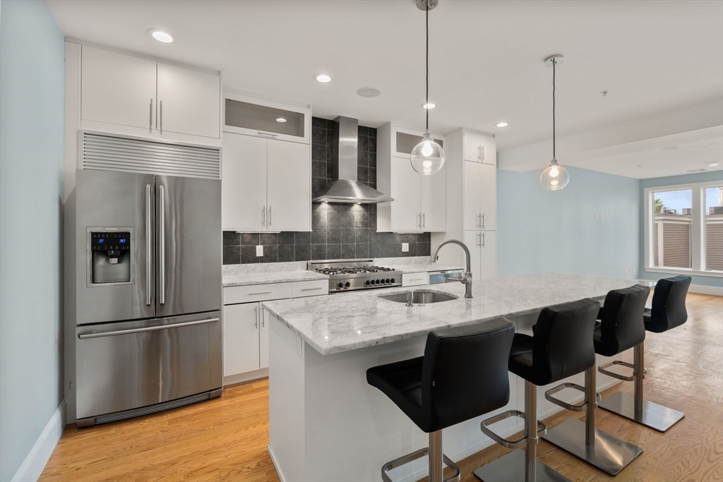 111 B St 8