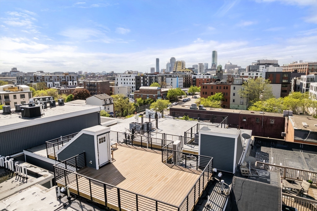 111 B St 8