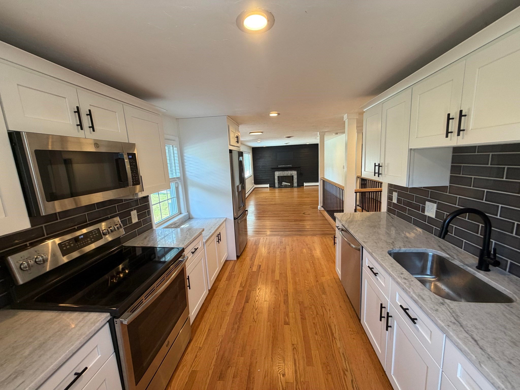 8 Fairbrook Rd
