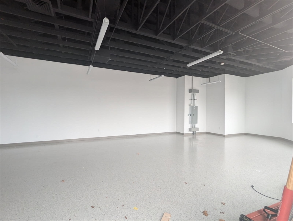 1700 Mineral Spring Ave