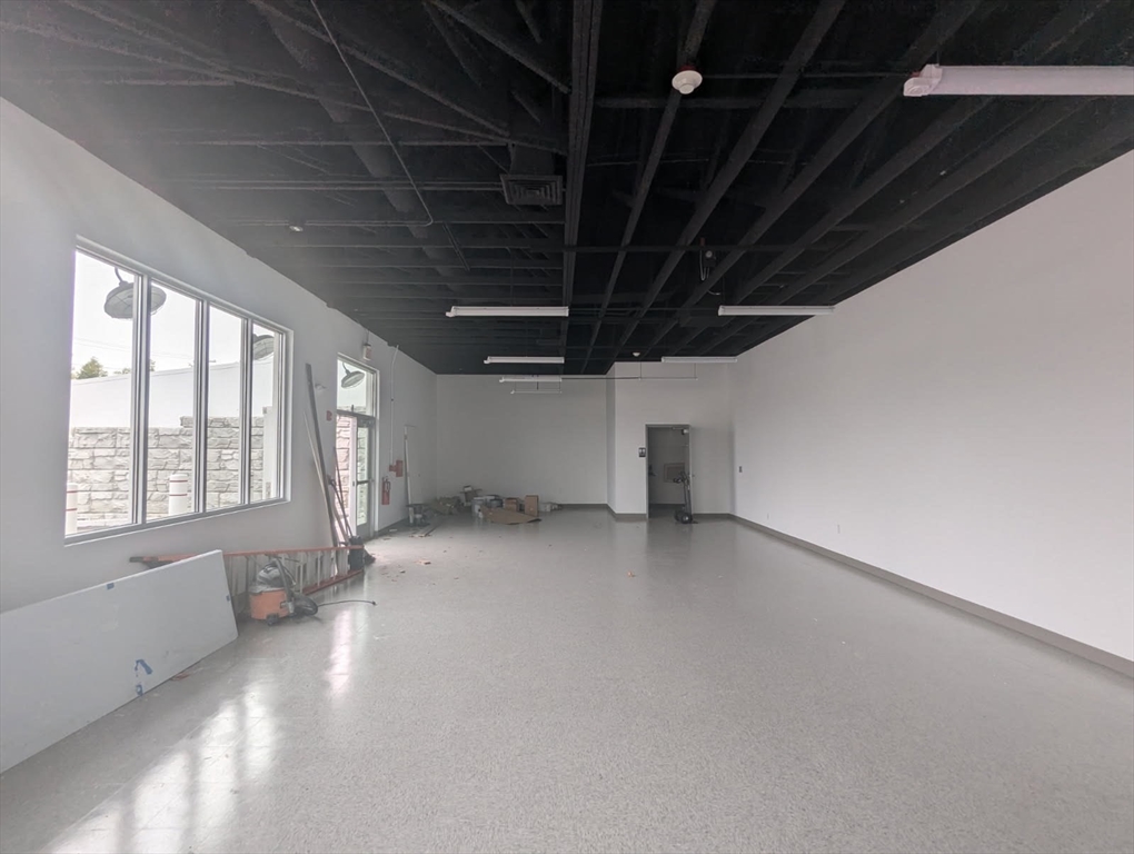 1700 Mineral Spring Ave