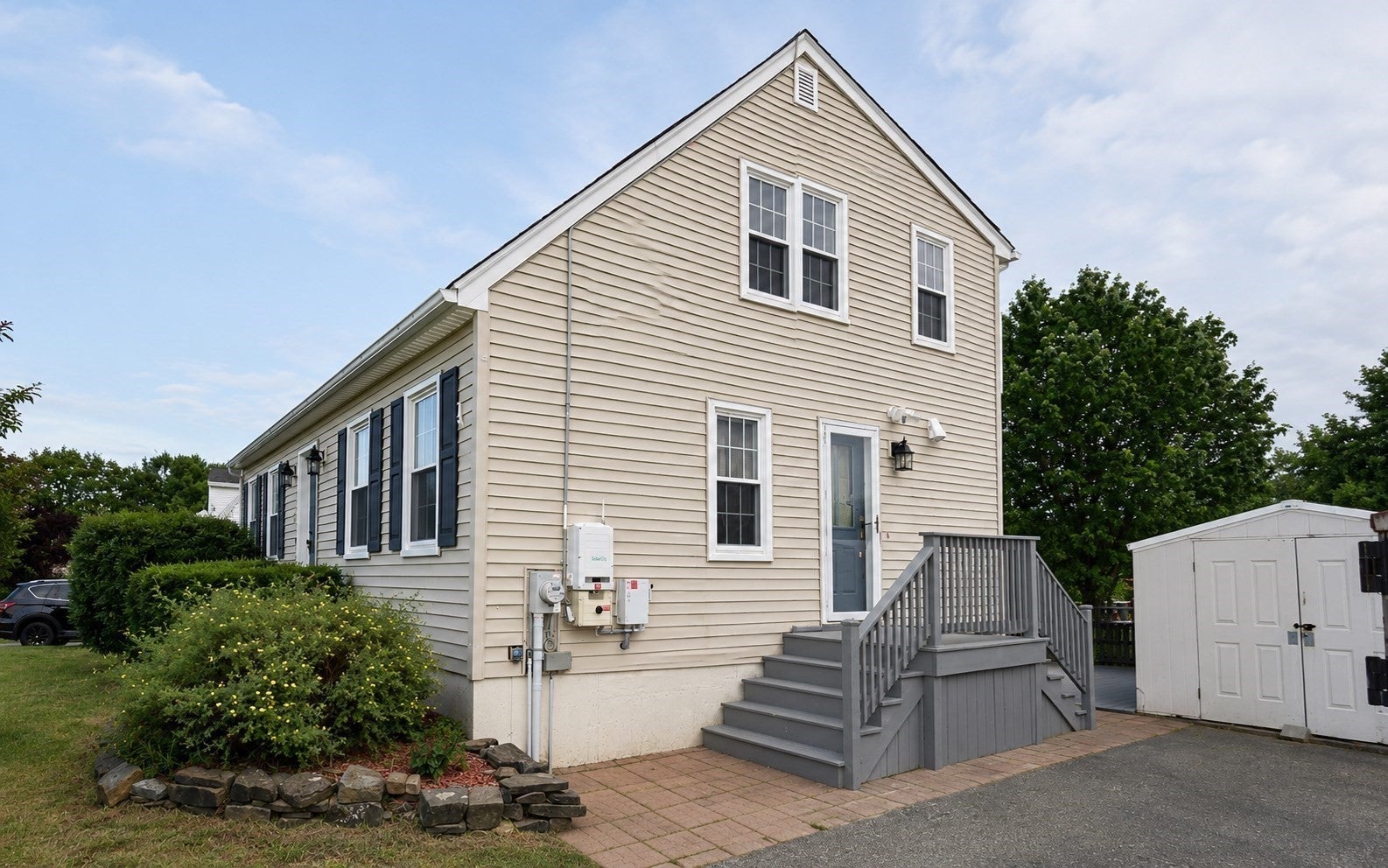 7 Rolling Ridge Rd