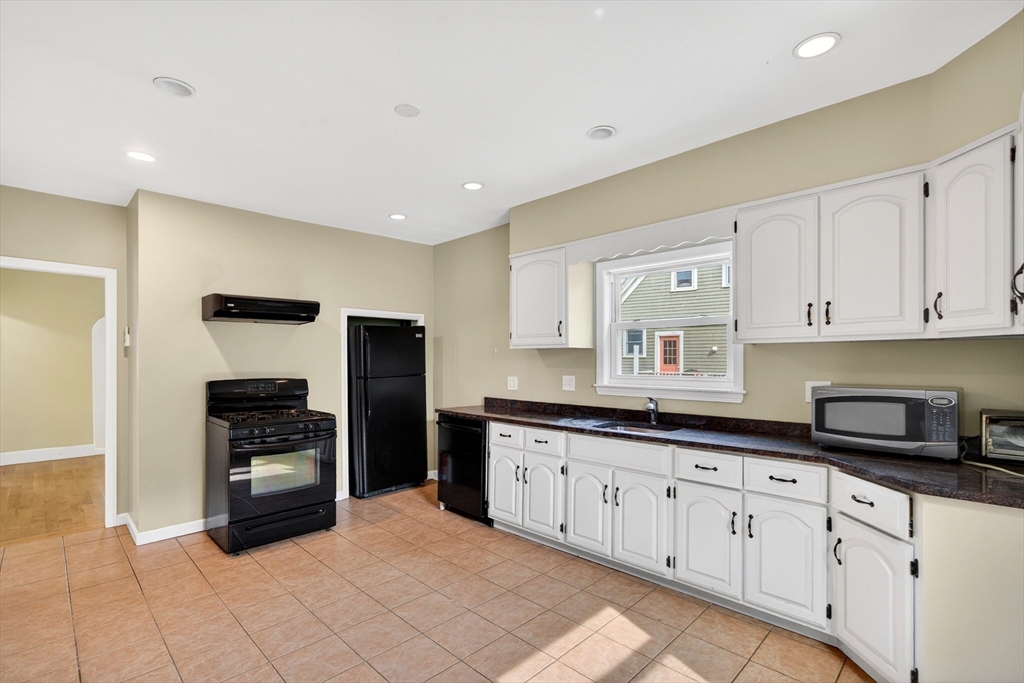 52 Pearson Rd