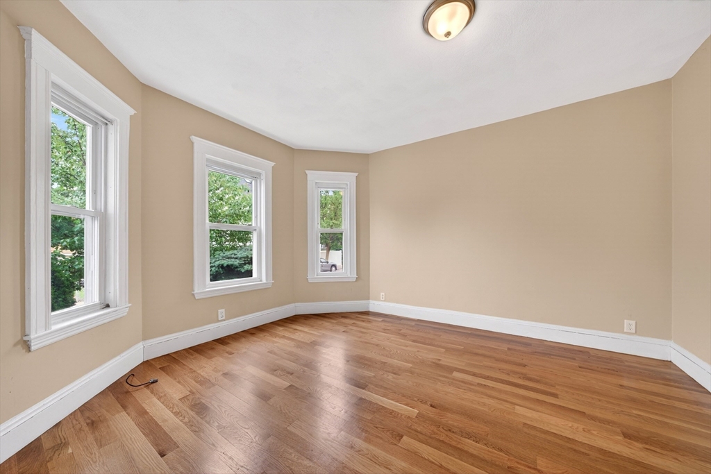 52 Pearson Rd