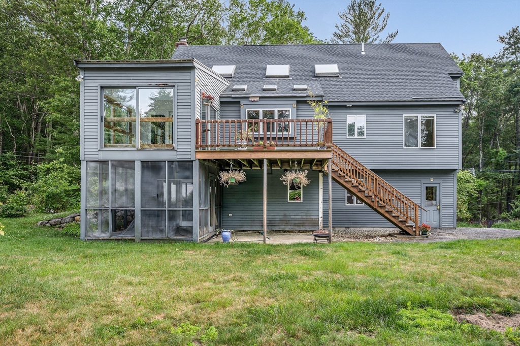 8 Horseshoe Drive