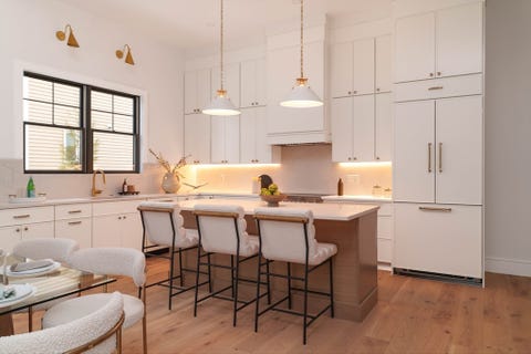 Photo of 712 Watertown St #712, Newton, MA 02460 (MLS # 73546722)