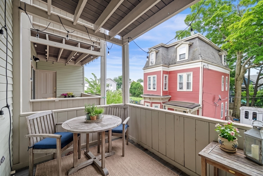 14 Holton St 3