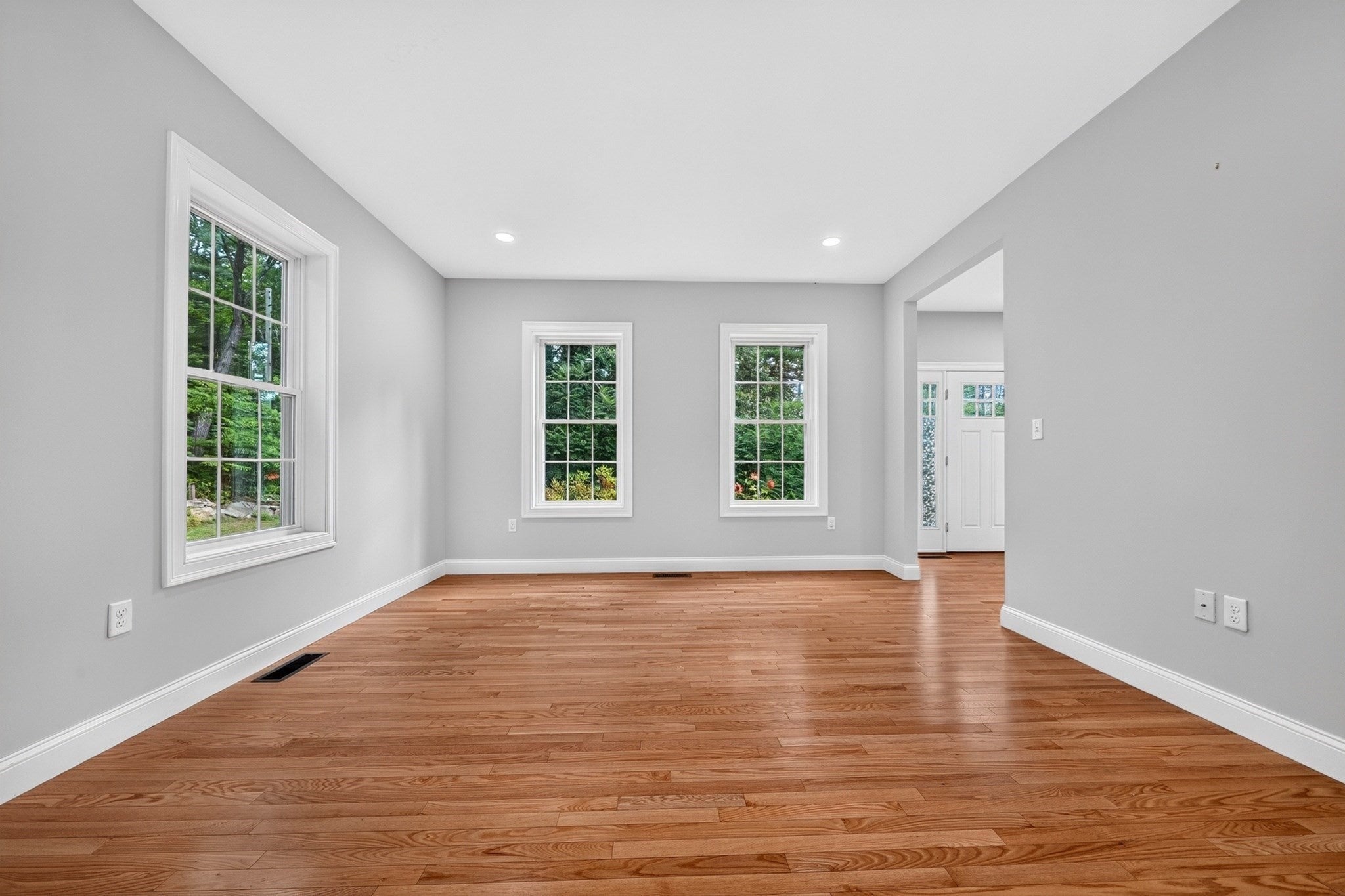 12 Cowdry Hill Rd, Westford, MA Photo #13