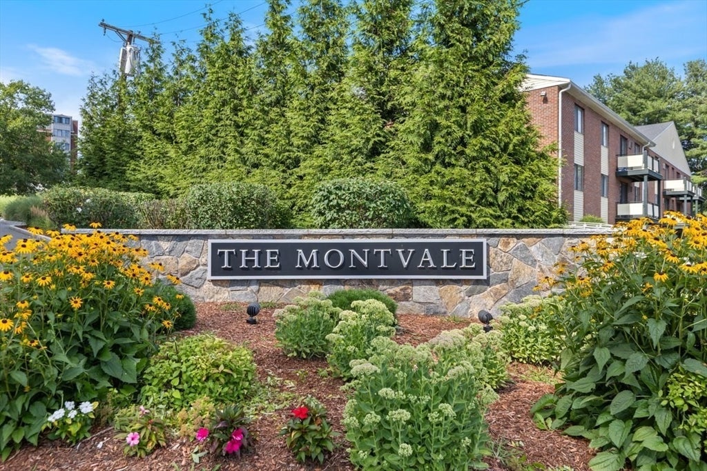 100 Ledgewood Dr 410