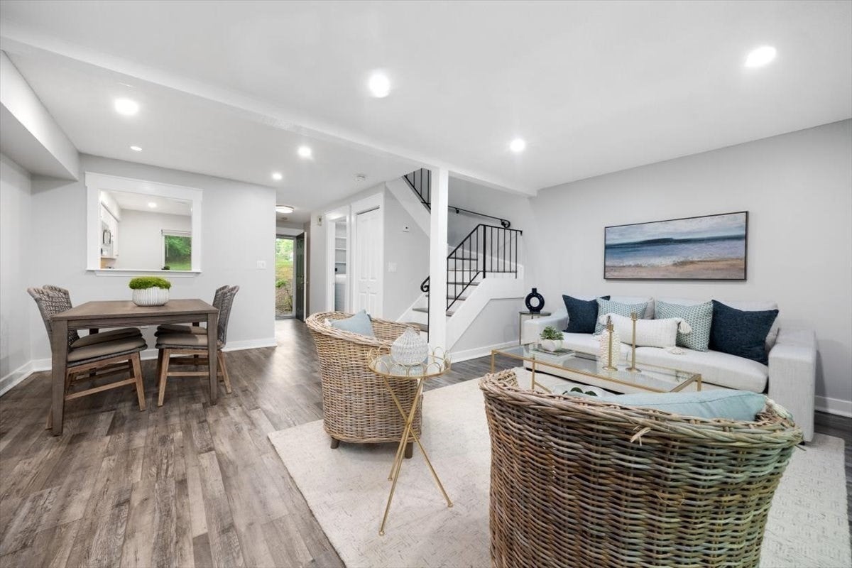 3 Beals Cove Rd #E, Hingham, MA Photo #3