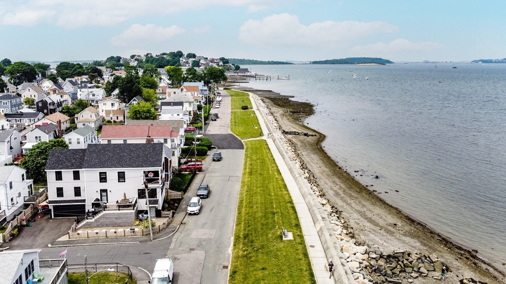 67 Edgewater Dr