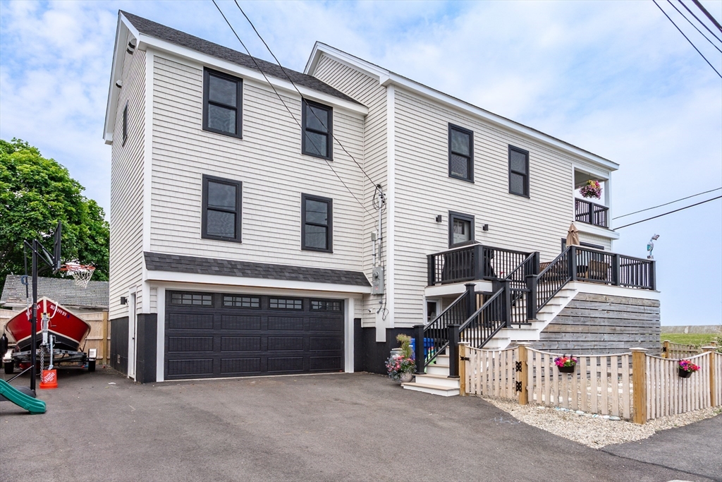 67 Edgewater Dr