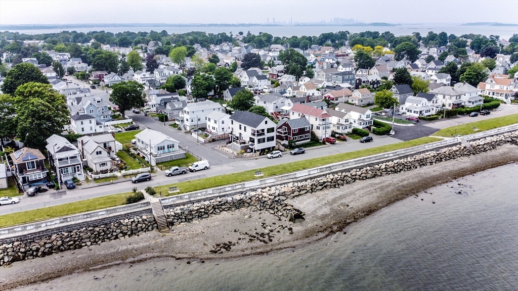 67 Edgewater Dr