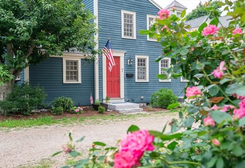 Photo of 18 County Street #4, Ipswich, MA 01938 (MLS # 73554783)