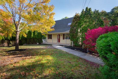 103 Mayflower Ln Wareham MA 02538