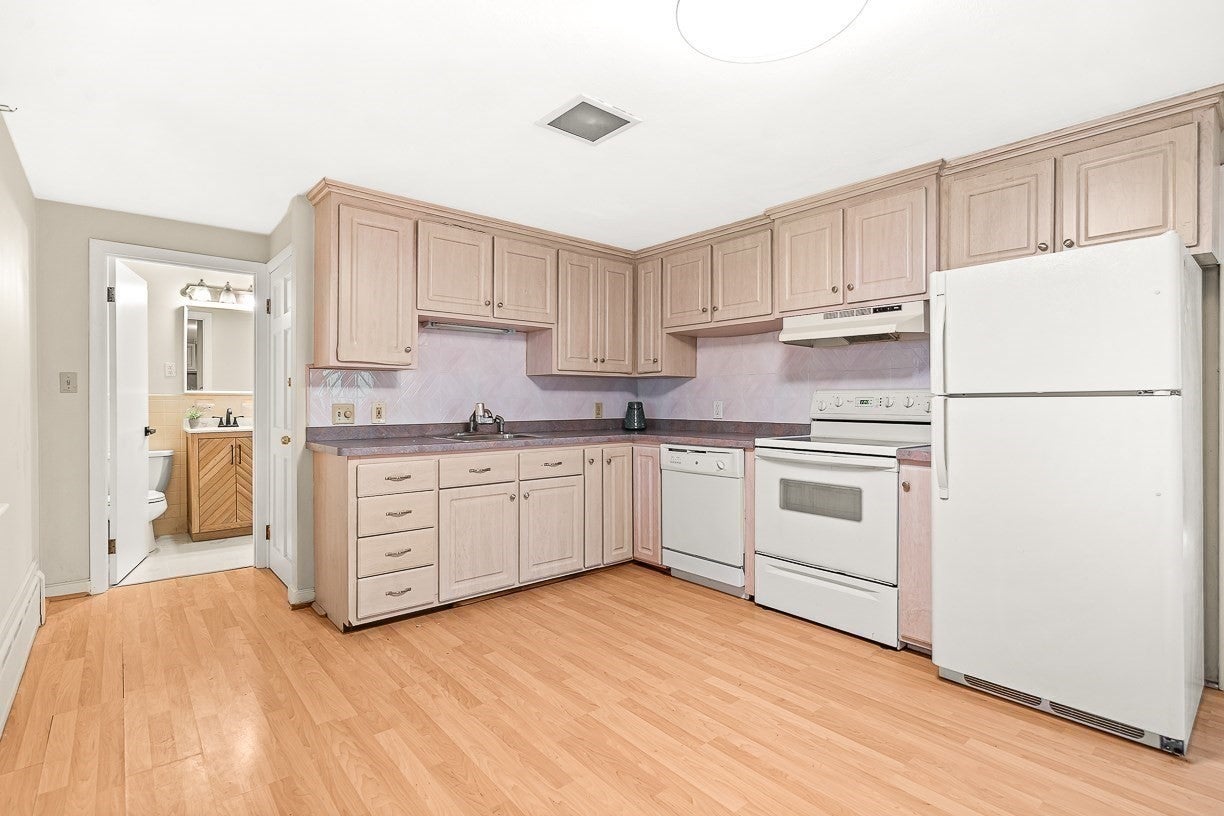 257 Cross Street, Winchester, MA, 257 Cross Street, Winchester, MA Photo #12