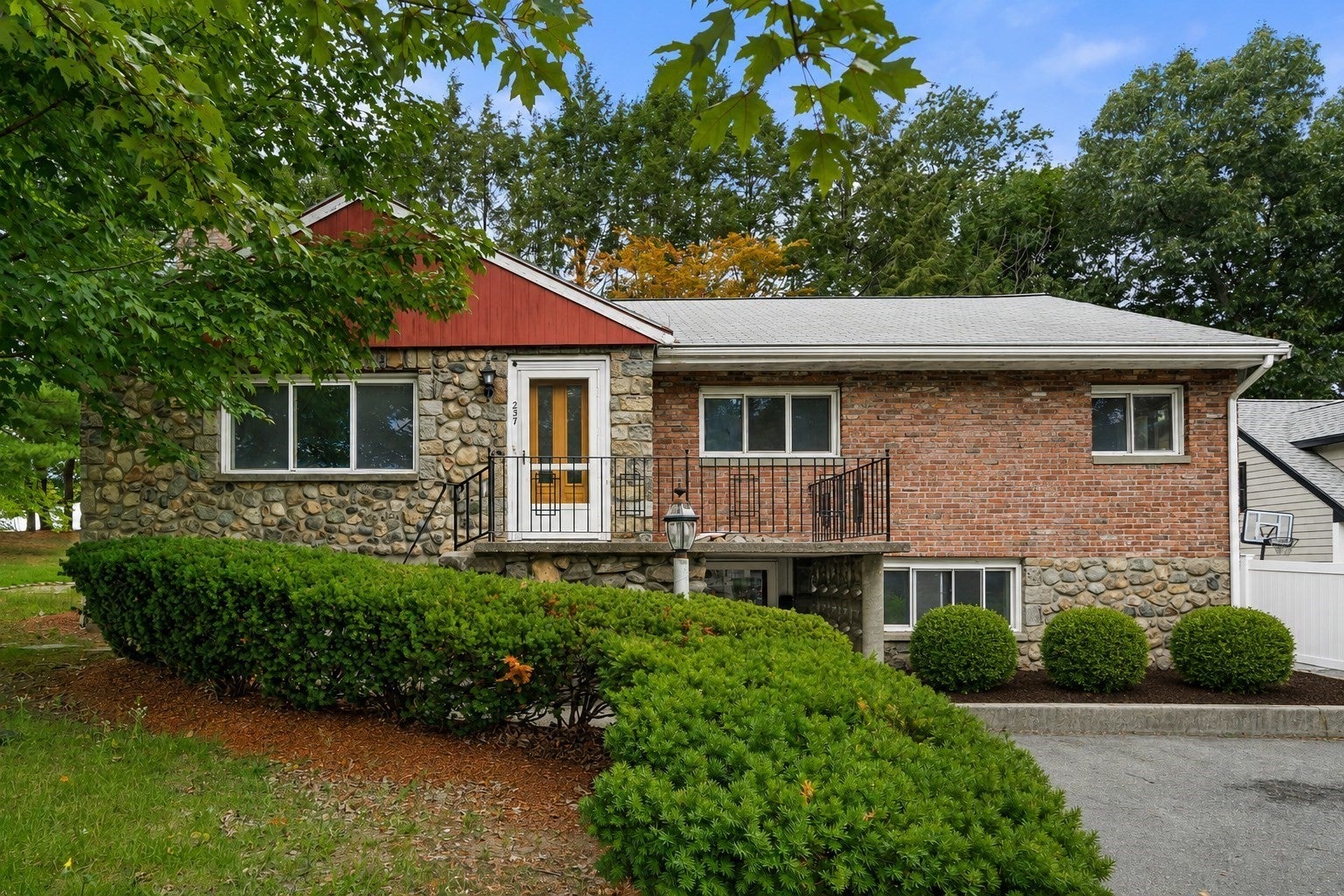 Photo of 257 Cross Street, Winchester, MA
