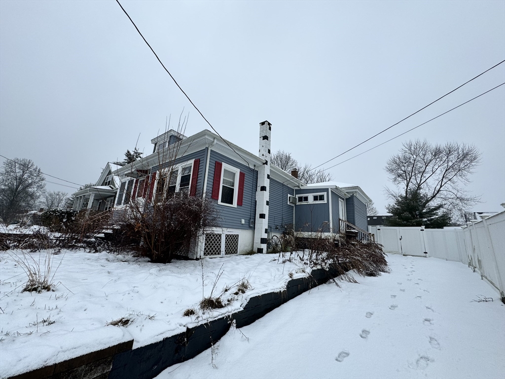 12 Roosevelt Ave