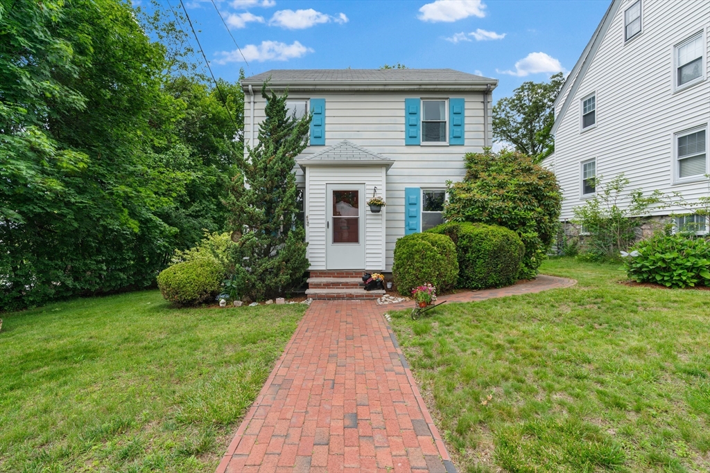 299 Appleton Street