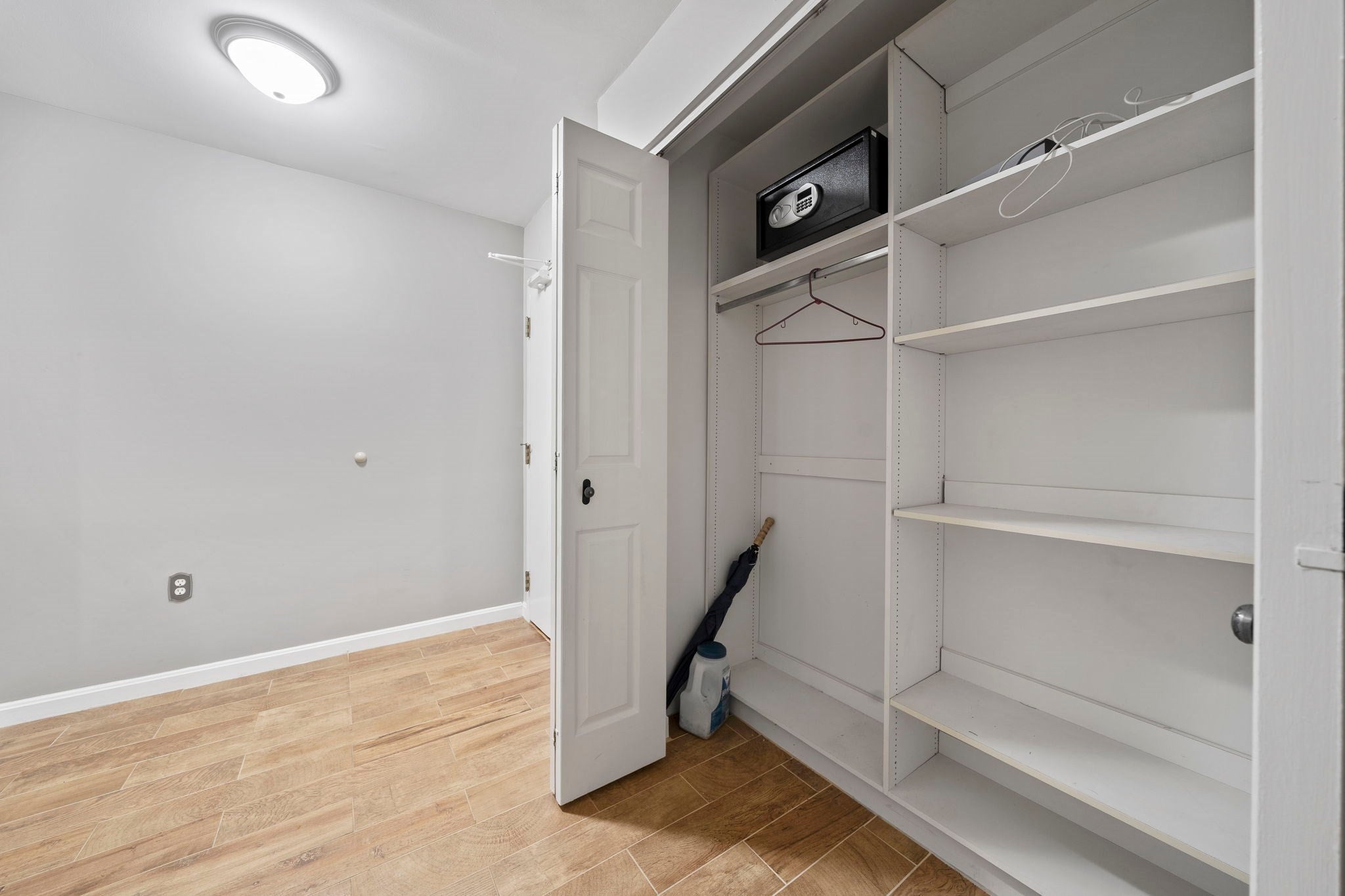 90 Sea St #120, Weymouth, MA Photo #20