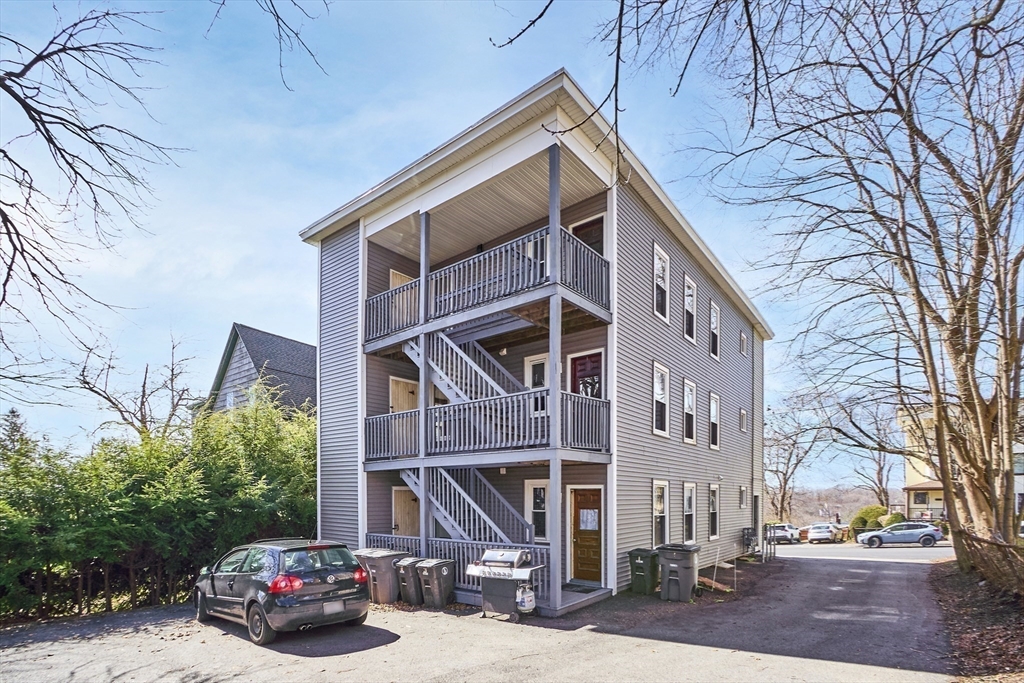 132 Washington St