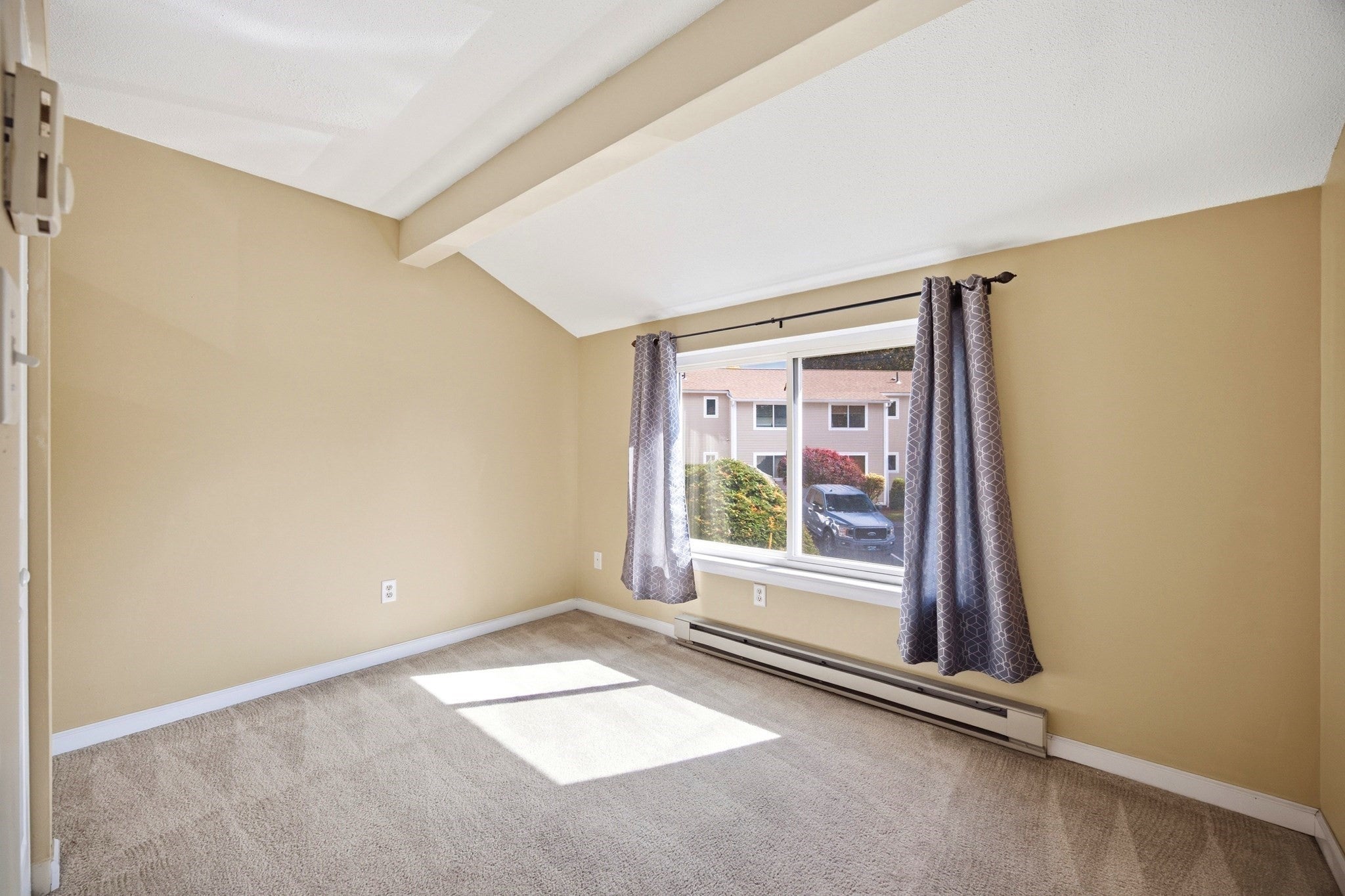 34 Saint Kolbe Dr #C, Holyoke, MA, 34 Saint Kolbe Dr #C, Holyoke, MA Photo #18