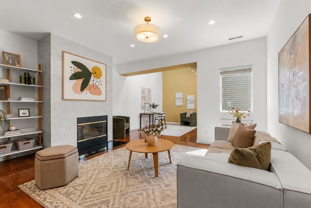 20 Ship Ave 14