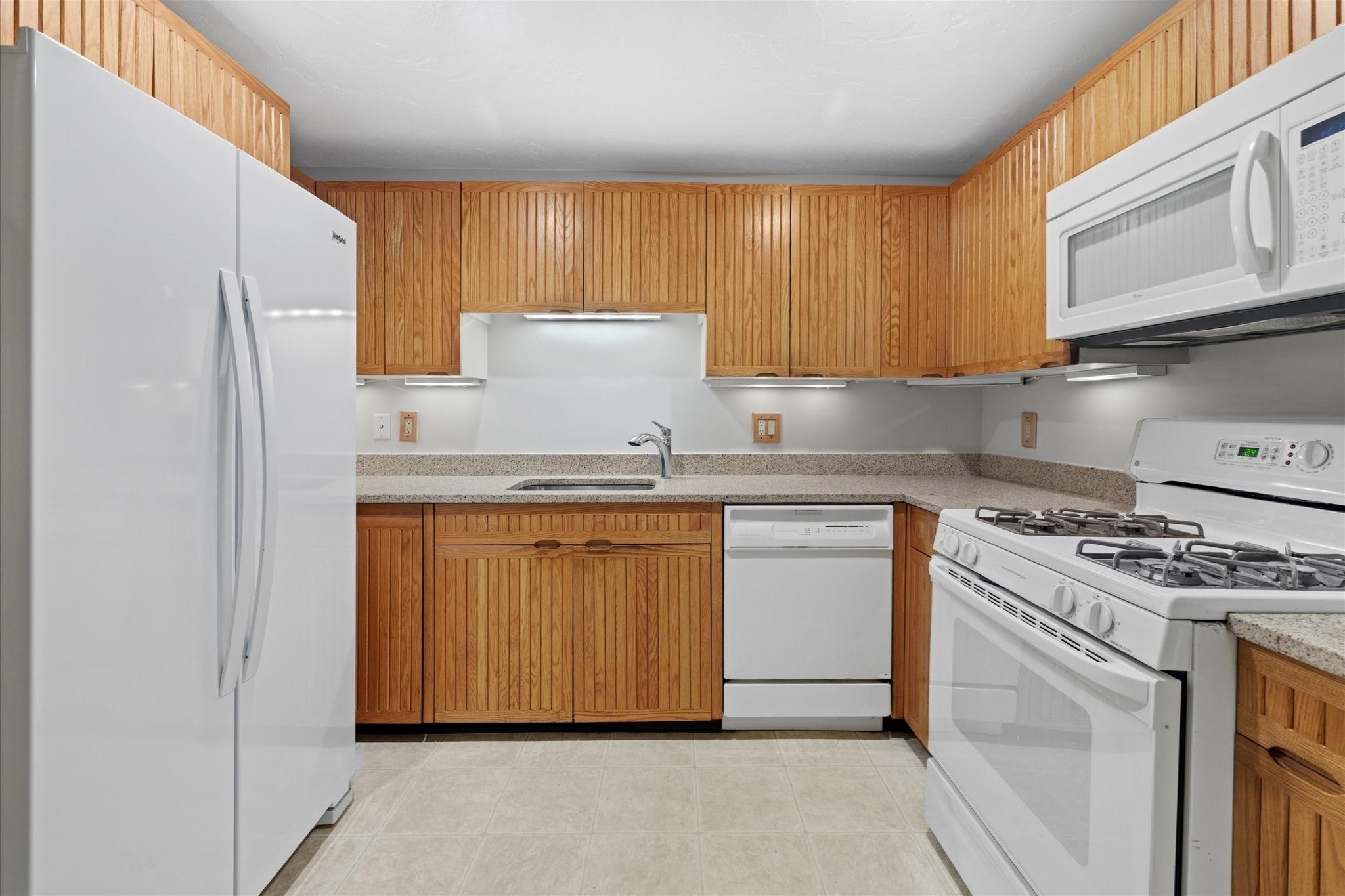 225 Lincoln St #D3, Duxbury, MA, 225 Lincoln St #D3, Duxbury, MA Photo #3