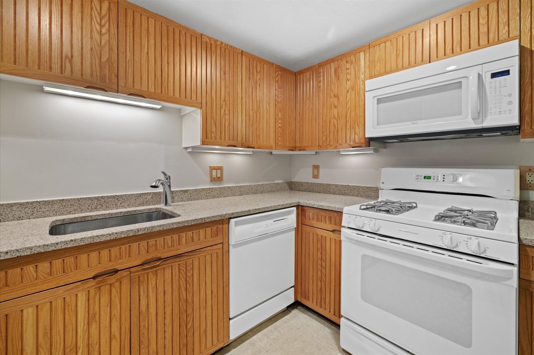 225 Lincoln St #D3, Duxbury, MA, 225 Lincoln St #D3, Duxbury, MA Photo #2